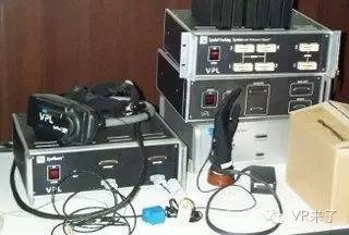 VR頭戴顯示器的發展歷程及其在網絡設備銷售中的角色